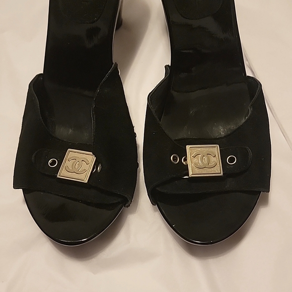EUC Chanel Clogs Nubuck Leather Silver Hardware Studs - Picture 3 of 11
